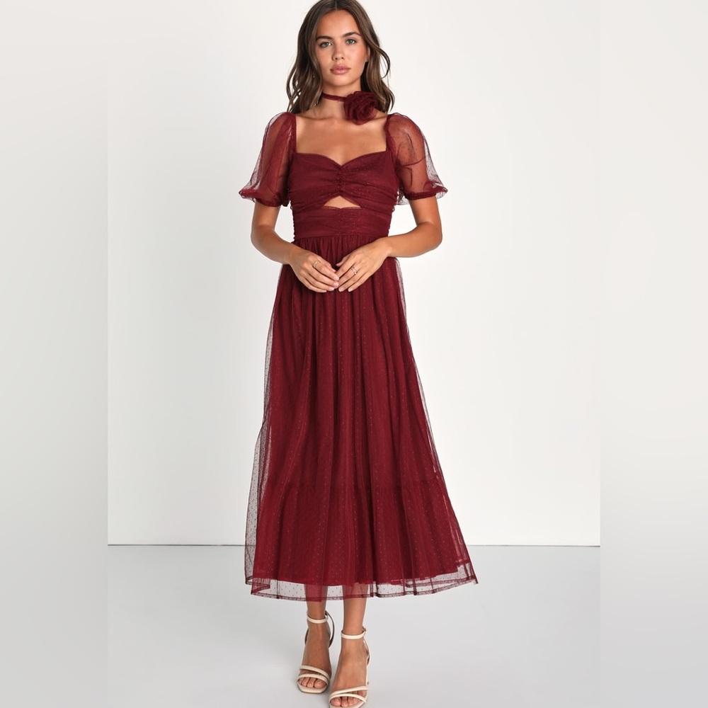 NWT LULUS Swiss Dot Midi Dress With Choker in Burgundy Size Medium